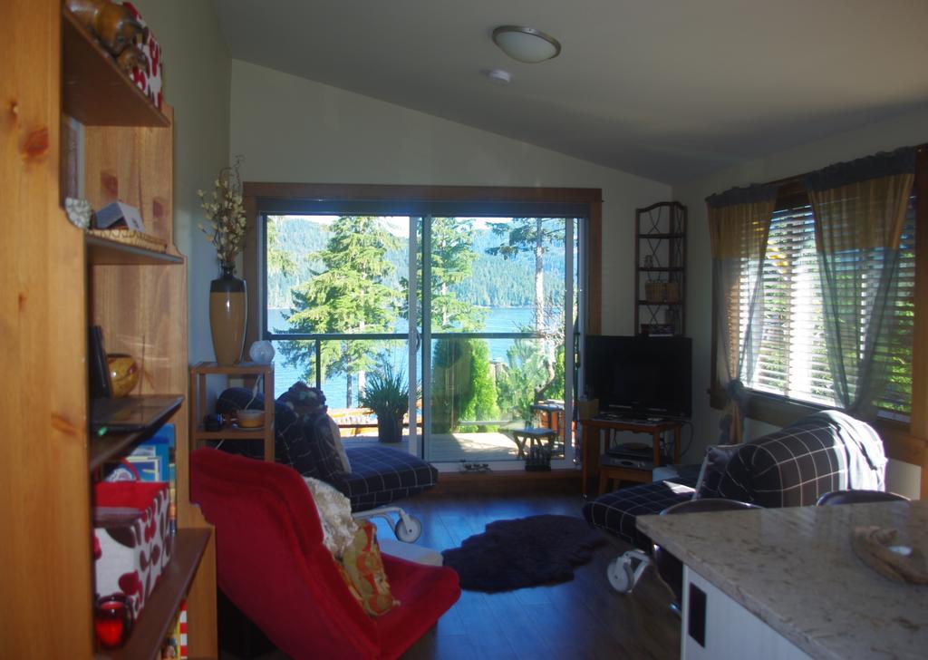 Wild Coast Chalets Port Renfrew Pokoj fotografie