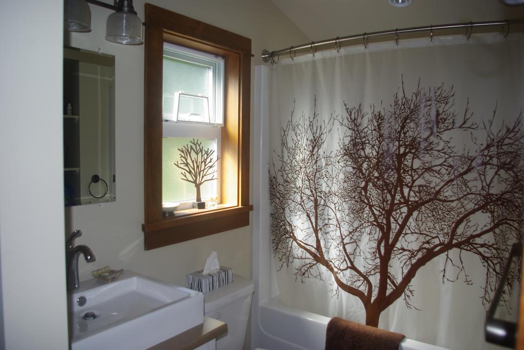 Wild Coast Chalets Port Renfrew Pokoj fotografie